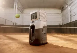 Bermain Tenis dengan Robot Partner Tenis AI