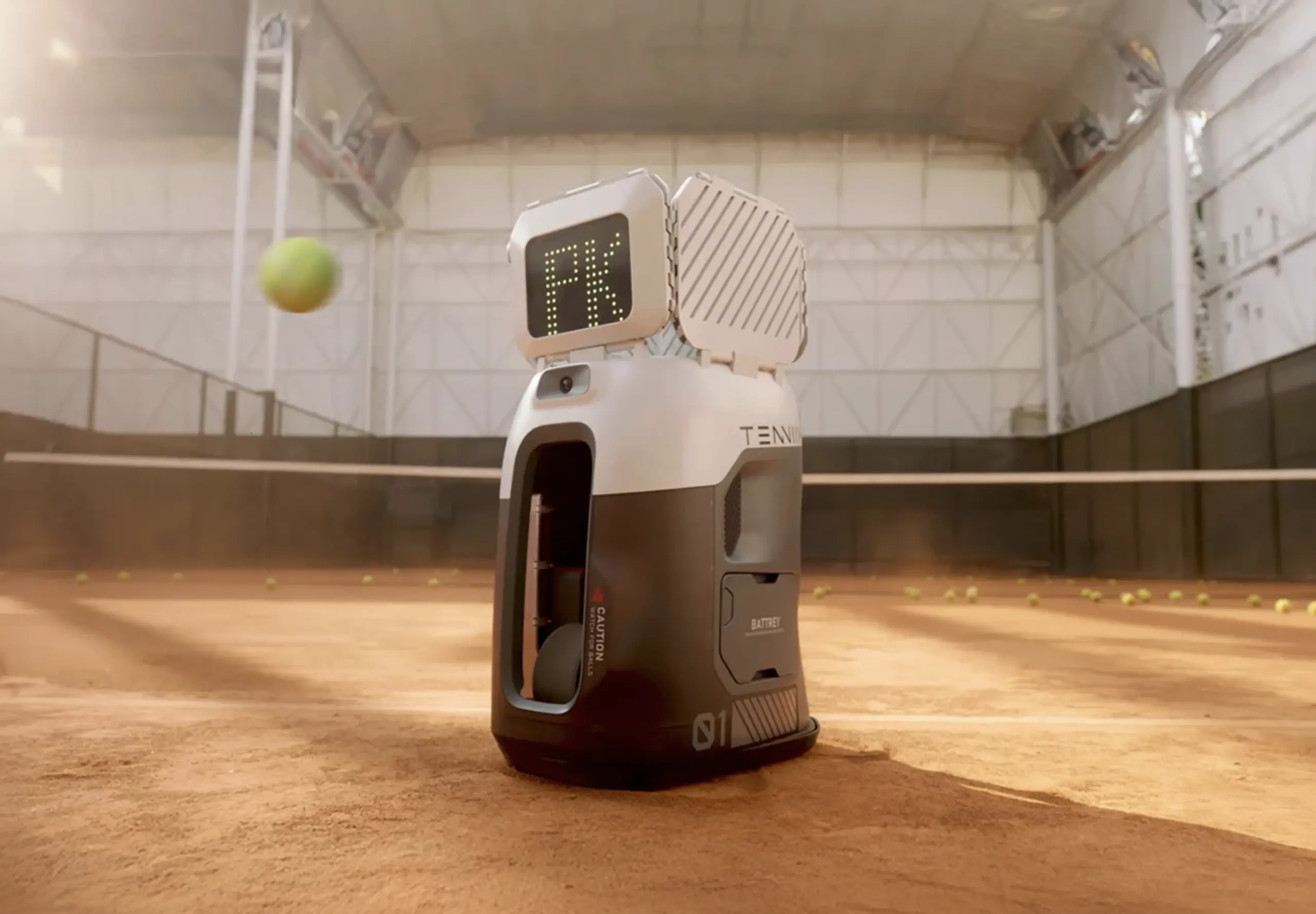 Bermain Tenis dengan Robot Partner Tenis AI